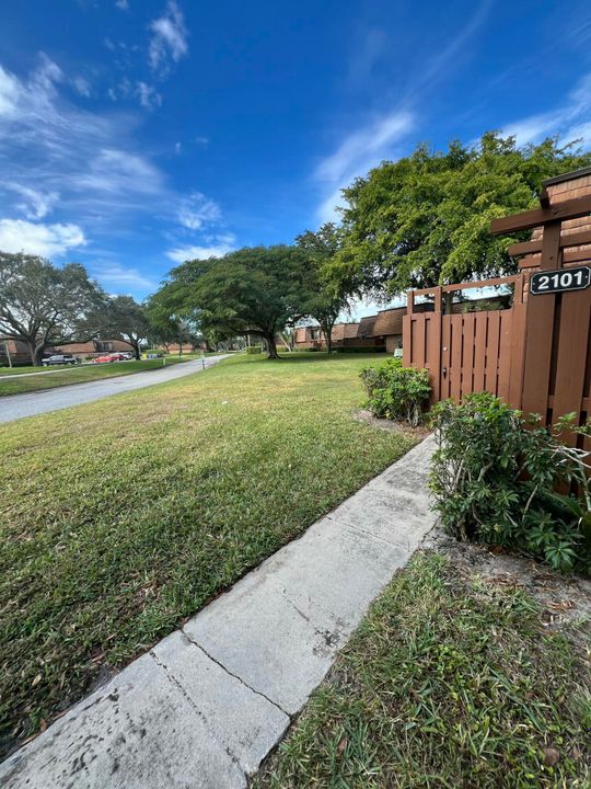 En Renta: $2,600 (3 camas, 3 baños, 1488 Pies cuadrados)