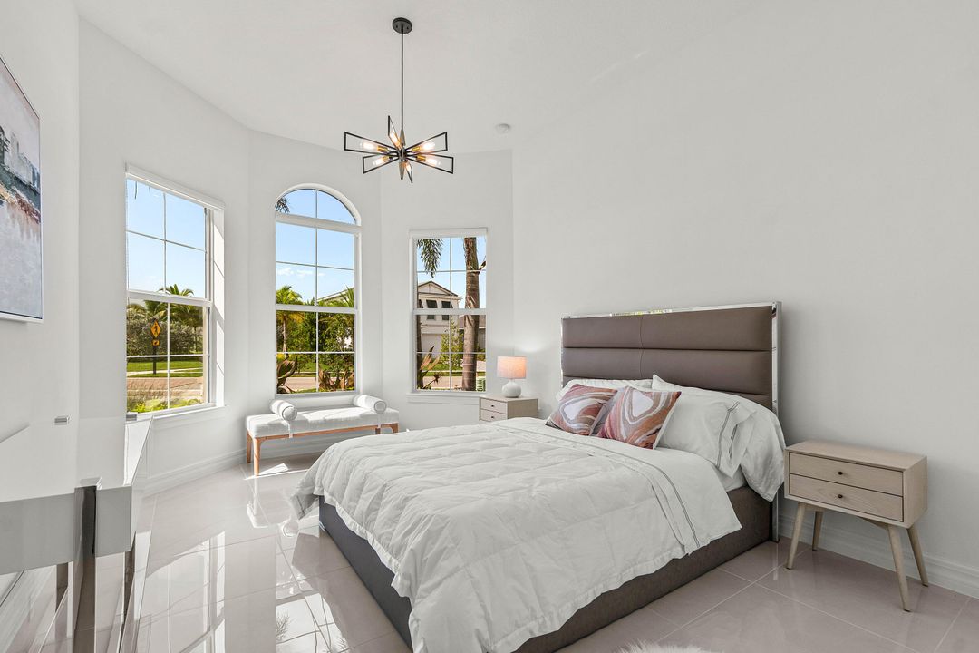 For Sale: $819,500 (3 beds, 2 baths, 2117 Square Feet)