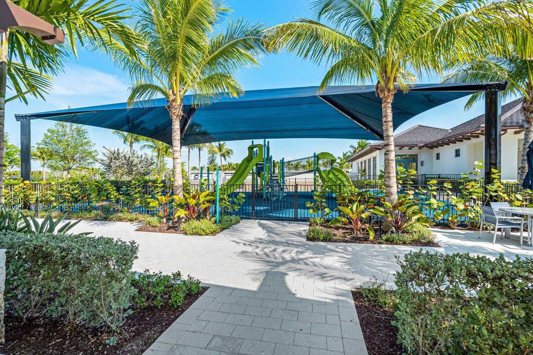 For Sale: $819,500 (3 beds, 2 baths, 2117 Square Feet)