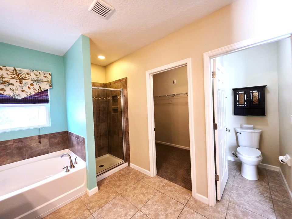 В аренду: $2,450 (4 спален, 2 ванн, 1935 Квадратных фут)