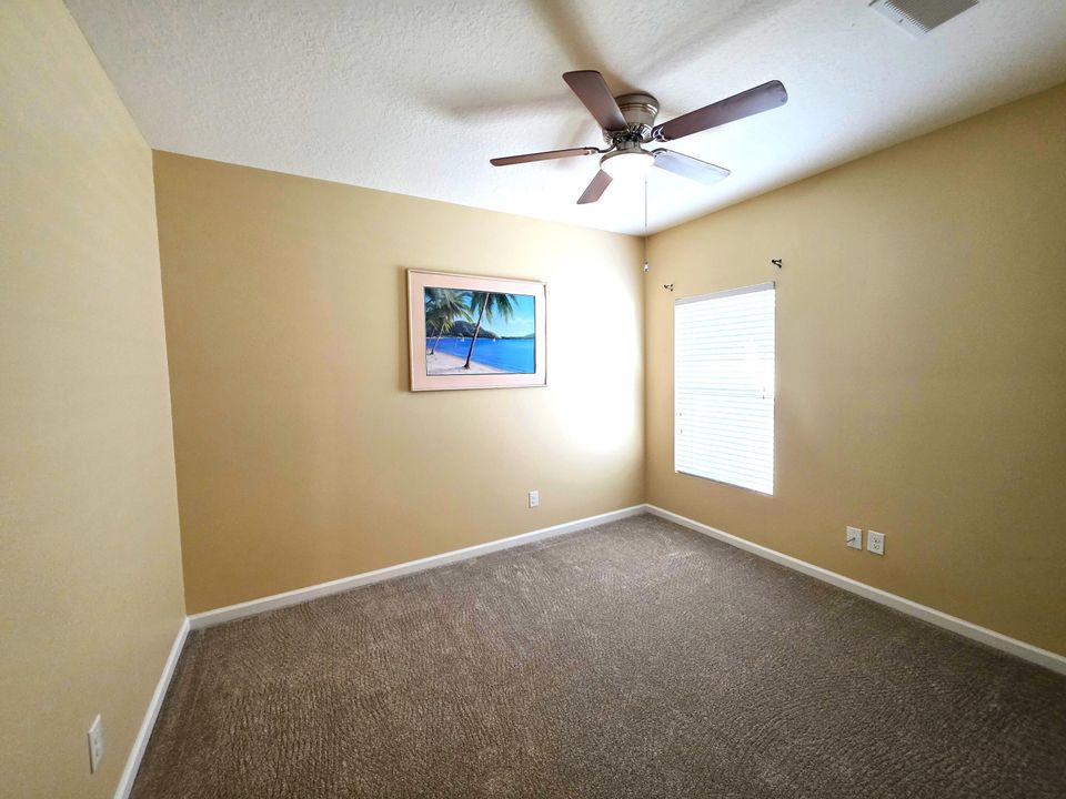 В аренду: $2,450 (4 спален, 2 ванн, 1935 Квадратных фут)