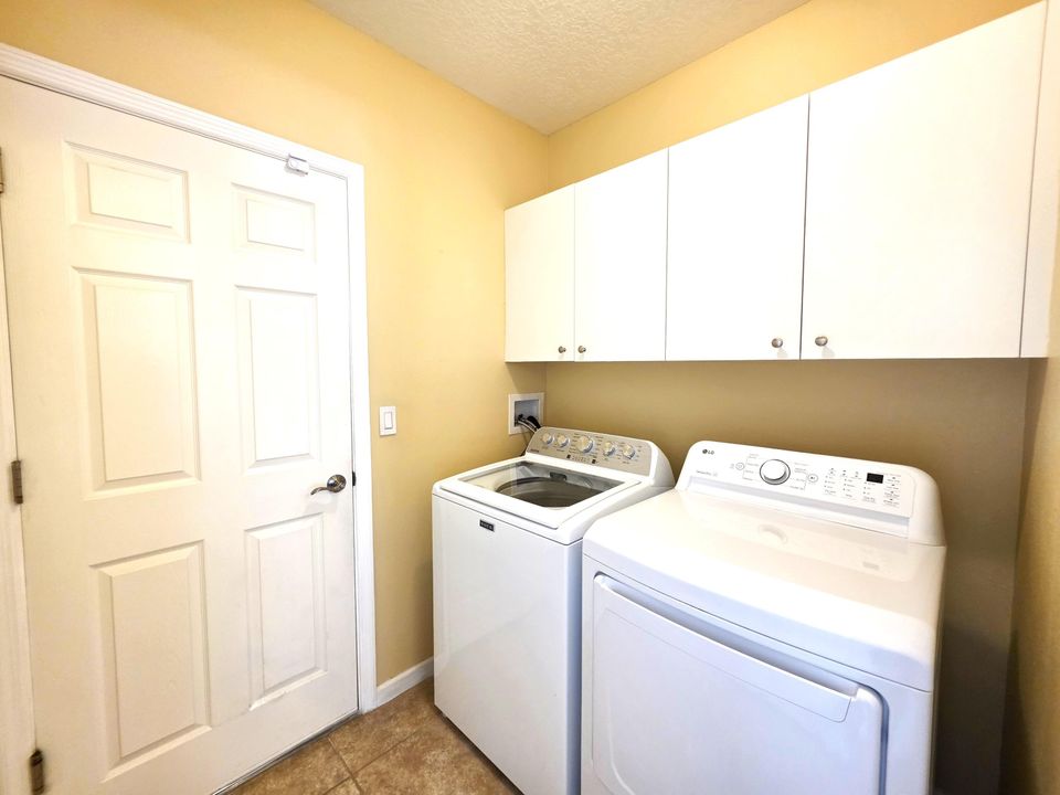 В аренду: $2,450 (4 спален, 2 ванн, 1935 Квадратных фут)