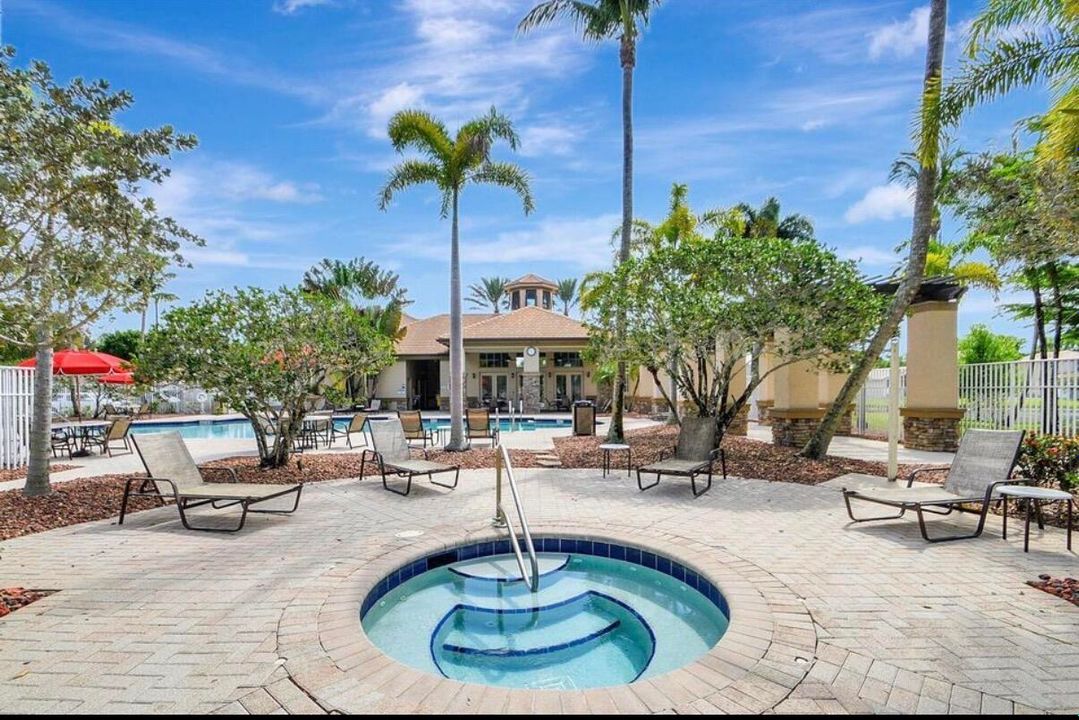 For Rent: $3,800 (4 beds, 2 baths, 2122 Square Feet)