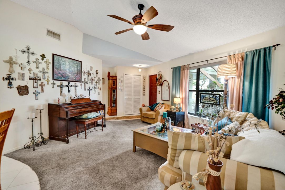 For Sale: $489,000 (3 beds, 2 baths, 1668 Square Feet)