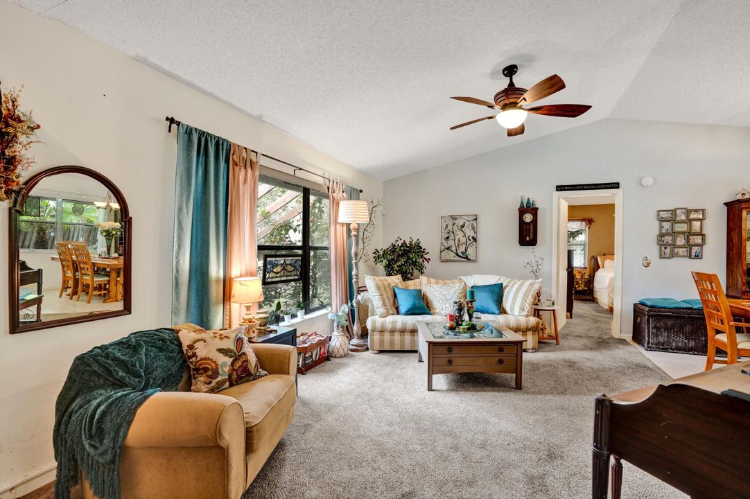 For Sale: $489,000 (3 beds, 2 baths, 1668 Square Feet)