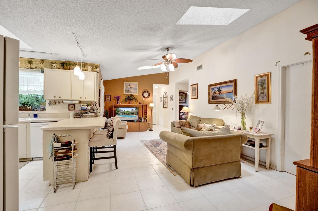 For Sale: $489,000 (3 beds, 2 baths, 1668 Square Feet)