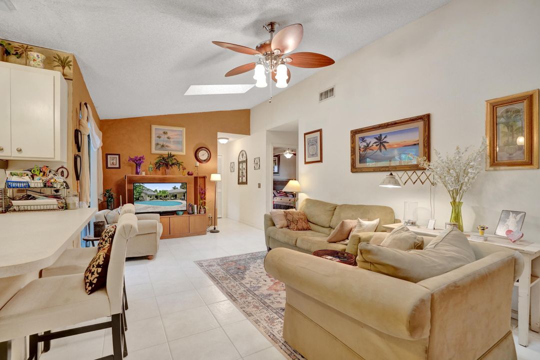 For Sale: $489,000 (3 beds, 2 baths, 1668 Square Feet)