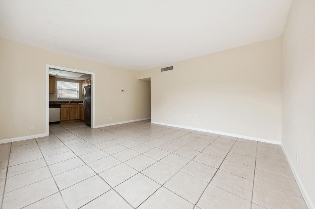 В аренду: $2,500 (2 спален, 2 ванн, 900 Квадратных фут)