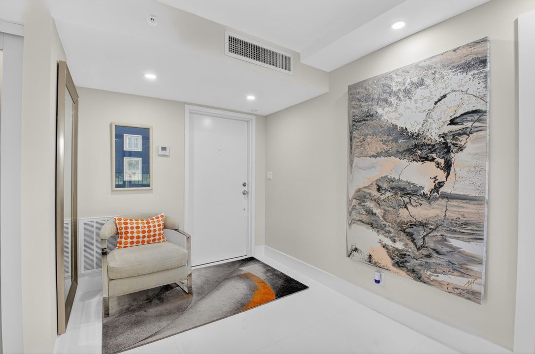 待售: $589,000 (2 贝兹, 2 浴室, 1255 平方英尺)