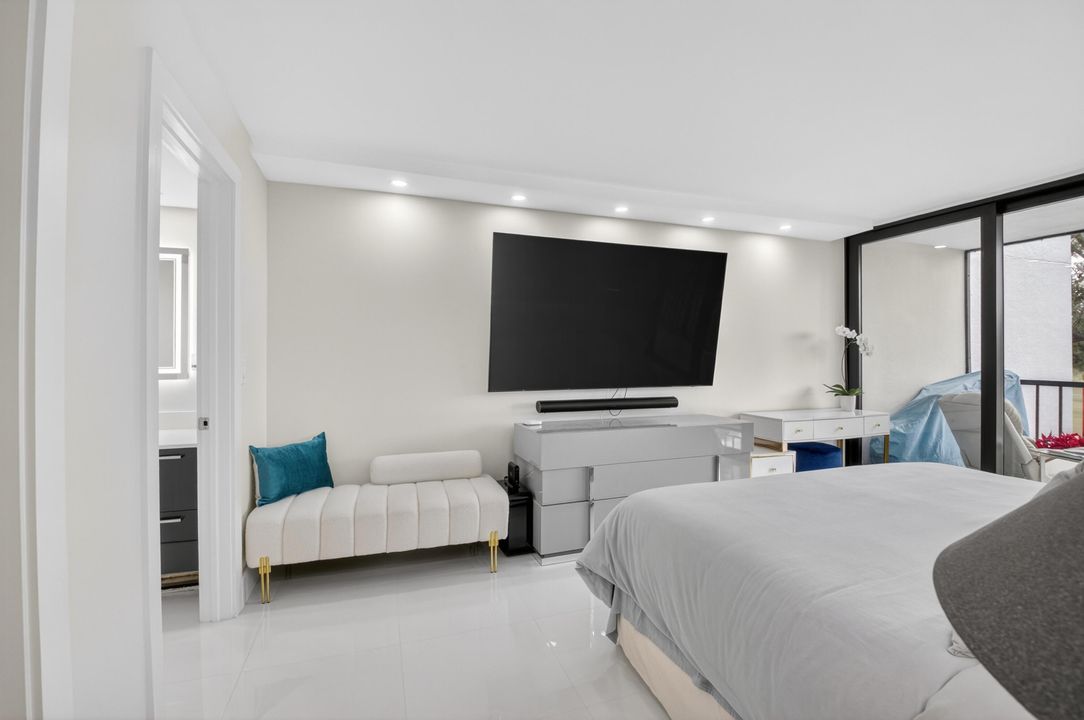 待售: $589,000 (2 贝兹, 2 浴室, 1255 平方英尺)