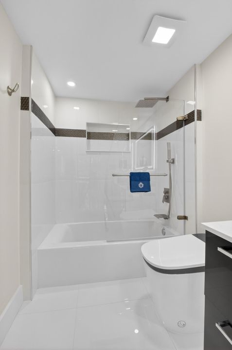 待售: $589,000 (2 贝兹, 2 浴室, 1255 平方英尺)