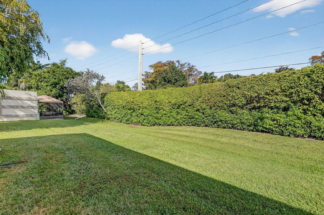 На продажу: $325,000 (2 спален, 2 ванн, 1115 Квадратных фут)