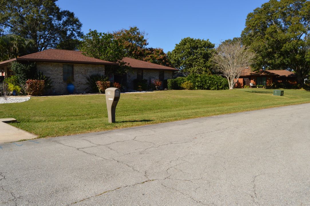 En Venta: $415,000 (4 camas, 2 baños, 2026 Pies cuadrados)