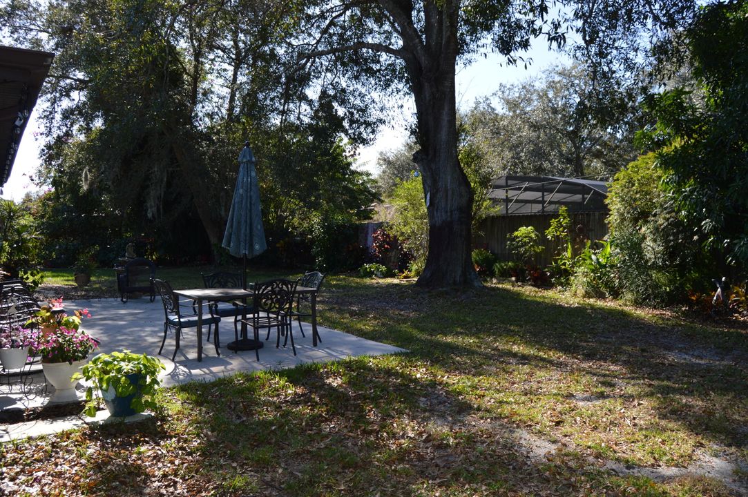 En Venta: $415,000 (4 camas, 2 baños, 2026 Pies cuadrados)