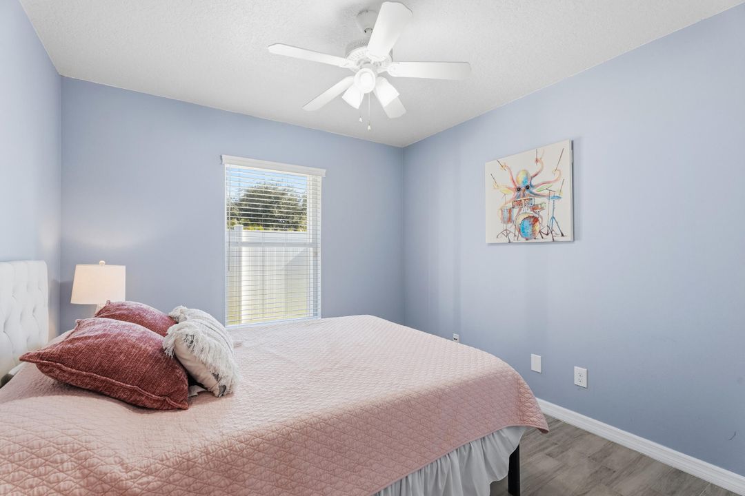 待售: $645,000 (4 贝兹, 3 浴室, 2351 平方英尺)