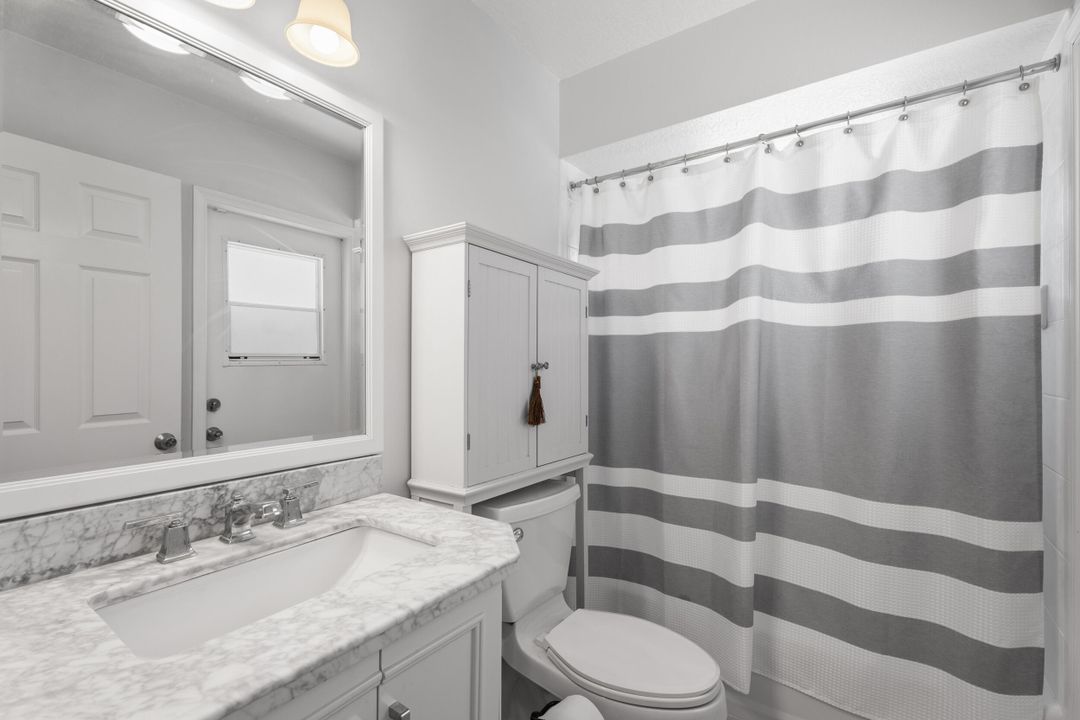 待售: $645,000 (4 贝兹, 3 浴室, 2351 平方英尺)