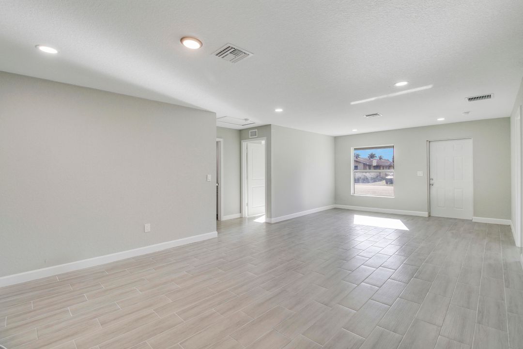 For Sale: $425,000 (0 beds, 0 baths, 2296 Square Feet)