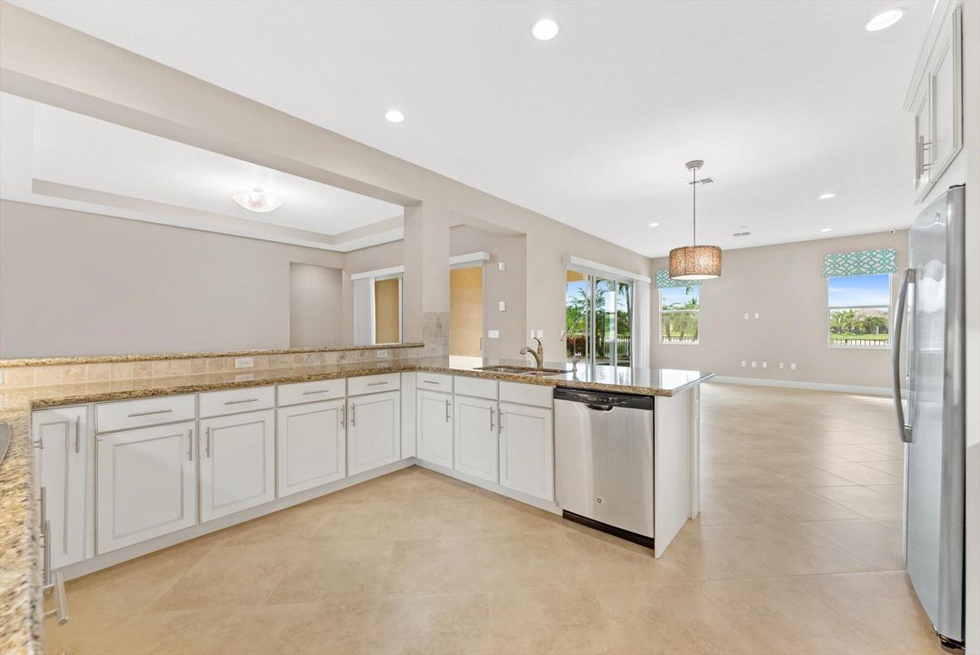 For Sale: $795,000 (4 beds, 4 baths, 2955 Square Feet)