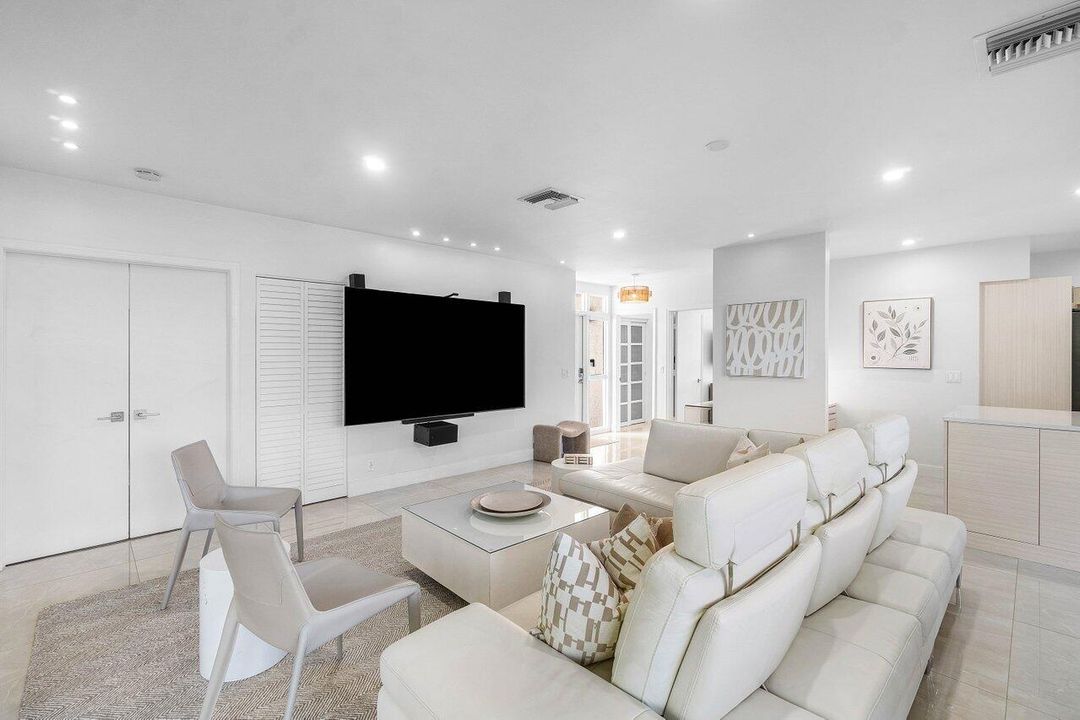 待售: $450,000 (2 贝兹, 2 浴室, 1458 平方英尺)