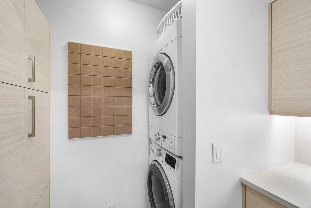 待售: $450,000 (2 贝兹, 2 浴室, 1458 平方英尺)