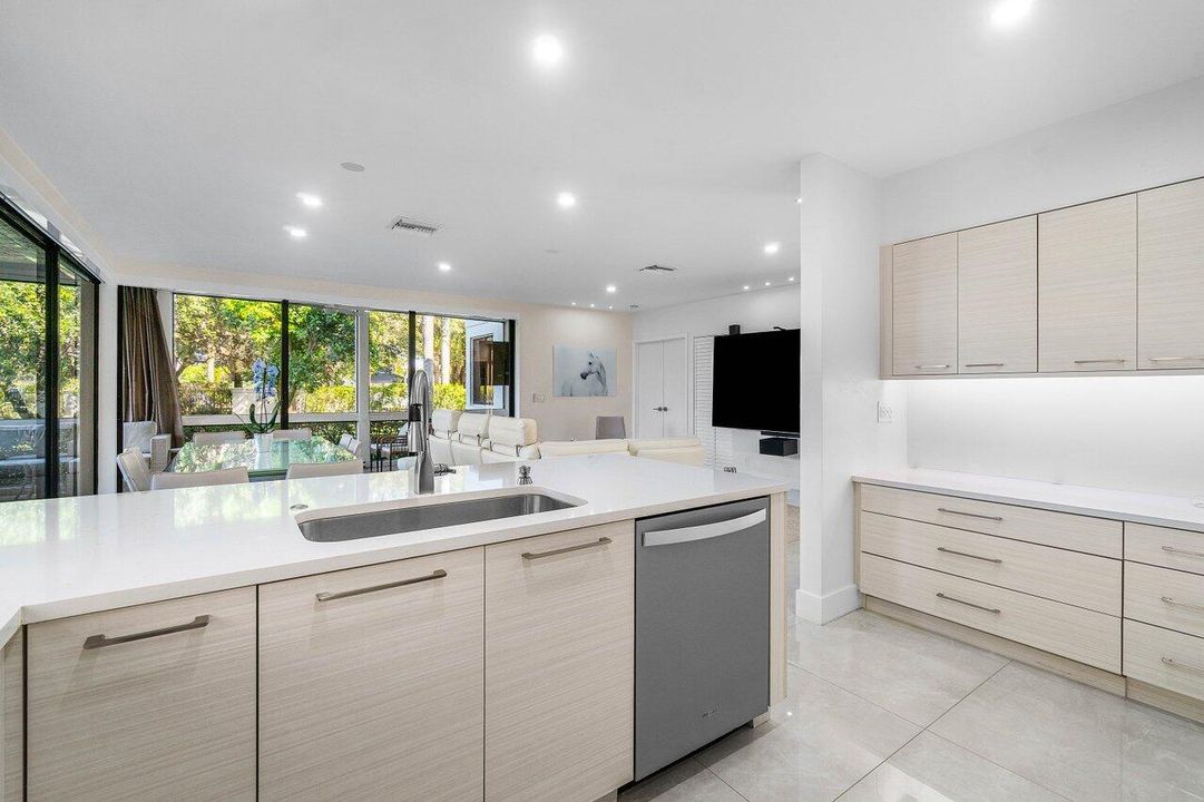 待售: $450,000 (2 贝兹, 2 浴室, 1458 平方英尺)