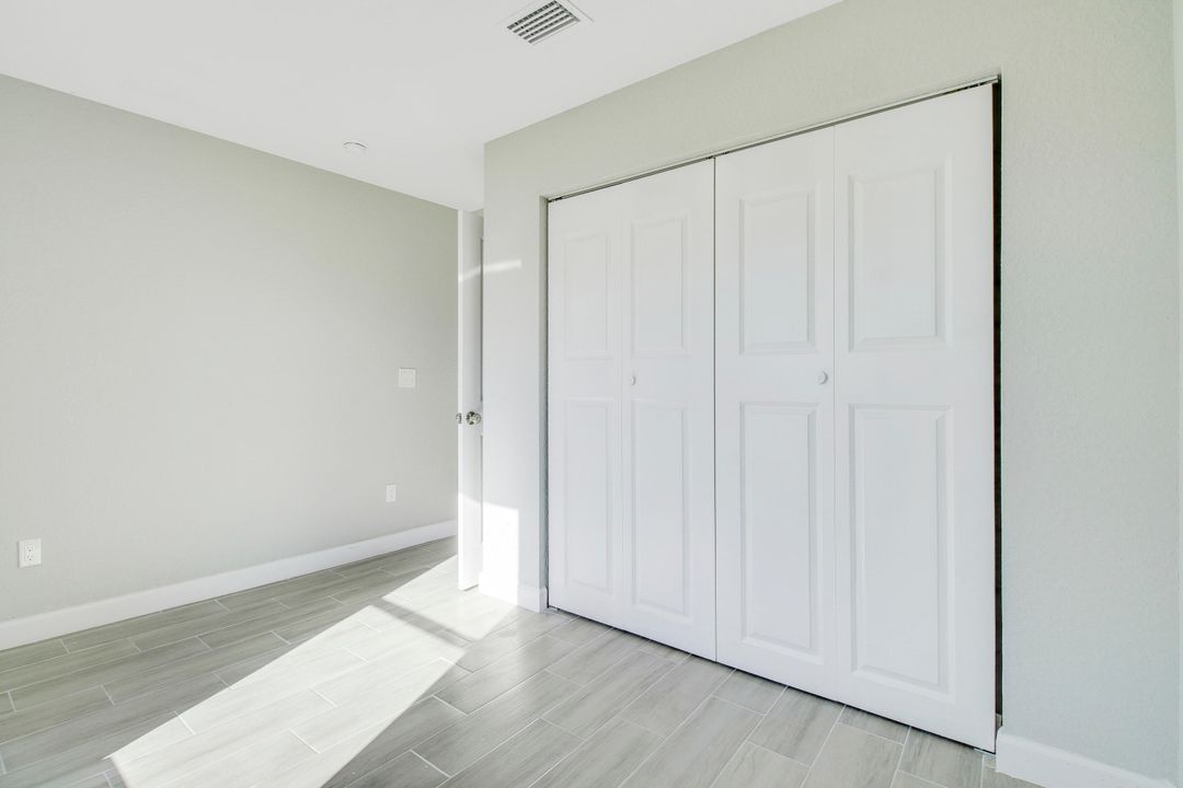 For Sale: $425,000 (0 beds, 0 baths, 2296 Square Feet)