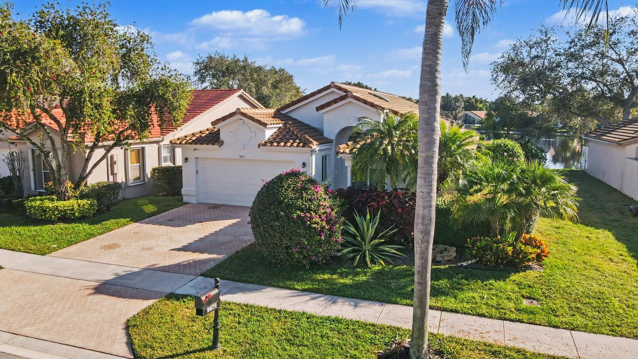 For Sale: $508,886 (3 beds, 2 baths, 2374 Square Feet)