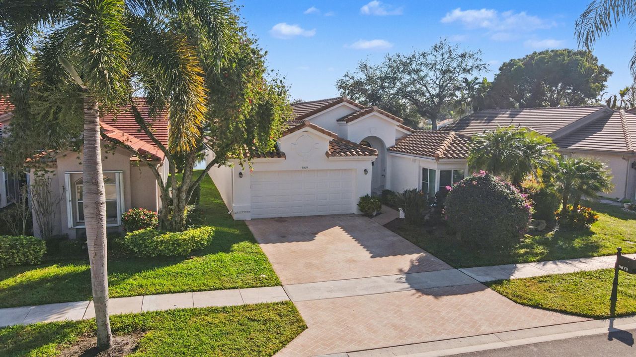 For Sale: $508,886 (3 beds, 2 baths, 2374 Square Feet)