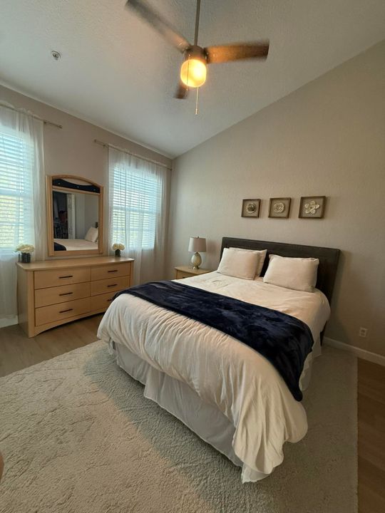 For Rent: $3,500 (3 beds, 2 baths, 1542 Square Feet)