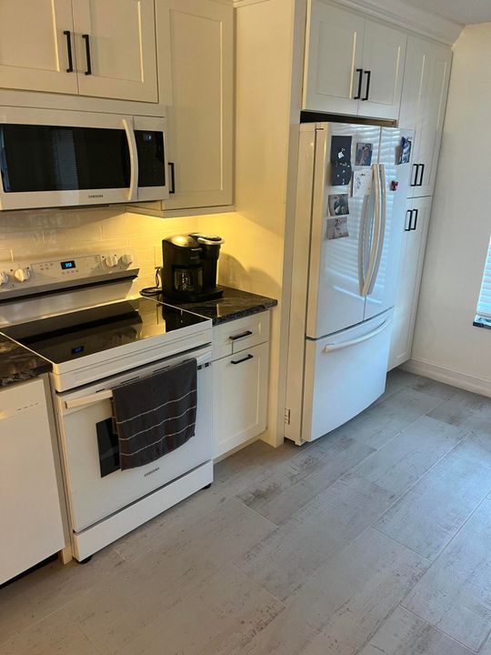 En Venta: $270,000 (2 camas, 2 baños, 1335 Pies cuadrados)