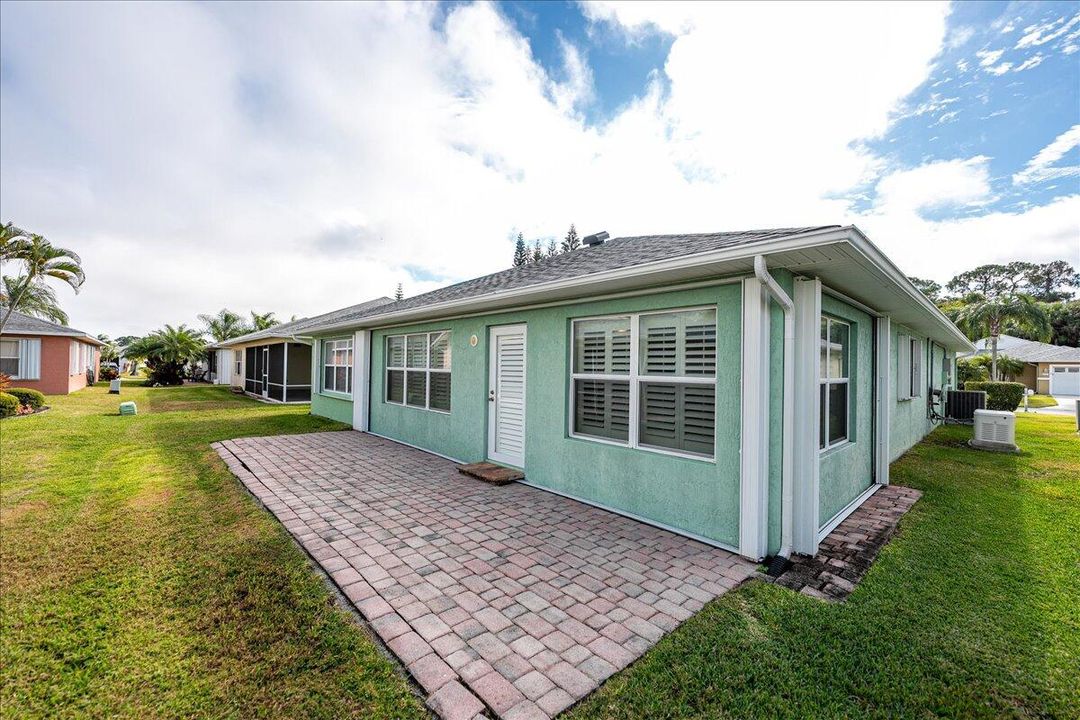 For Sale: $349,321 (3 beds, 2 baths, 1955 Square Feet)