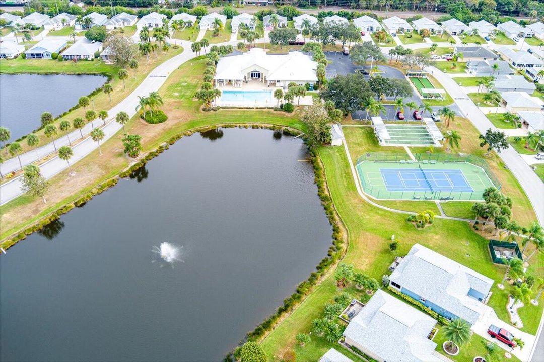 For Sale: $349,321 (3 beds, 2 baths, 1955 Square Feet)