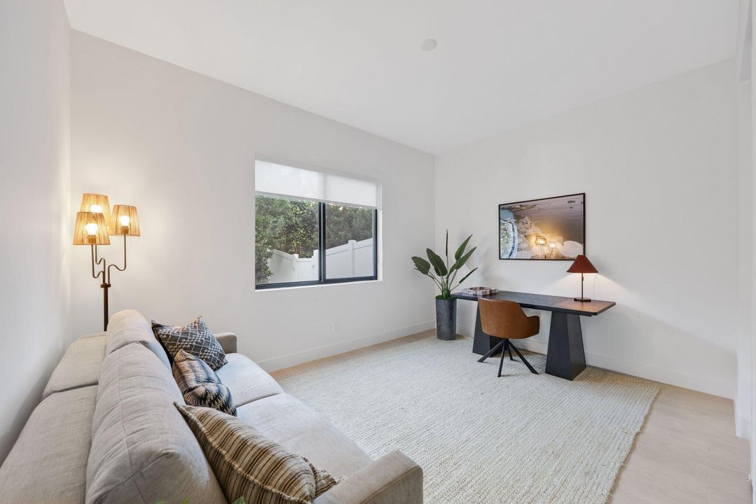 For Rent: $7,000 (4 beds, 3 baths, 2263 Square Feet)