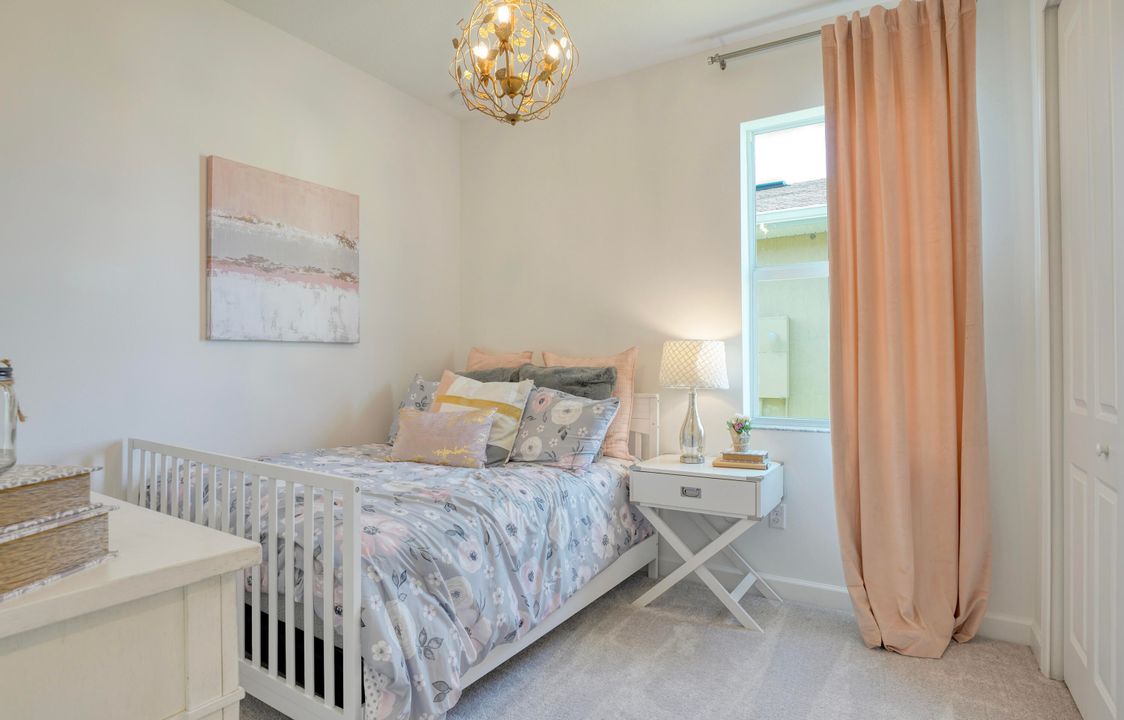 For Sale: $415,000 (4 beds, 2 baths, 1939 Square Feet)