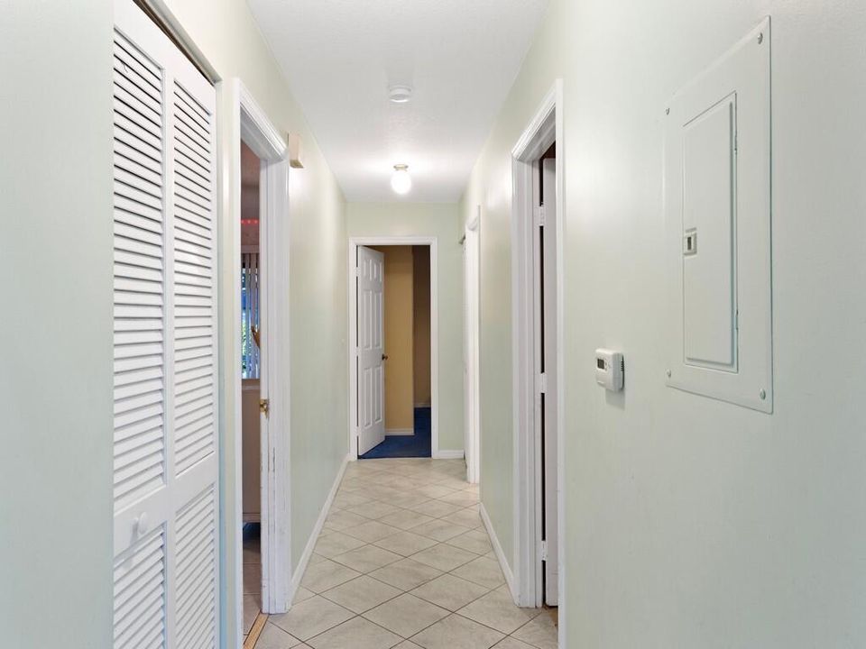 出租: $2,150 (3 贝兹, 2 浴室, 1411 平方英尺)