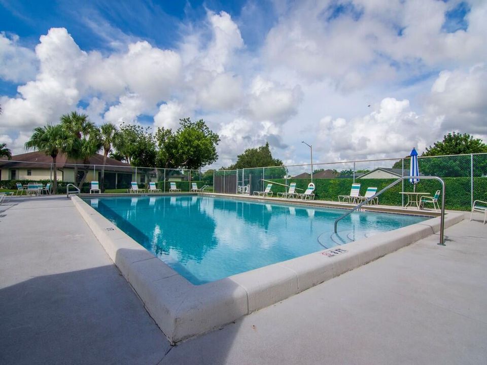 出租: $2,150 (3 贝兹, 2 浴室, 1411 平方英尺)