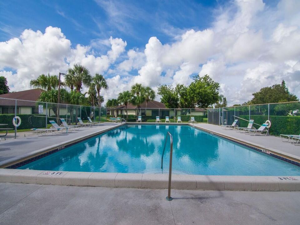 出租: $2,150 (3 贝兹, 2 浴室, 1411 平方英尺)