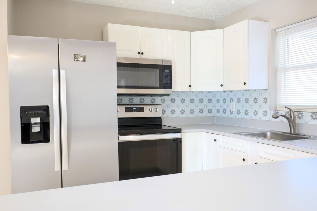 В аренду: $3,200 (3 спален, 2 ванн, 1562 Квадратных фут)