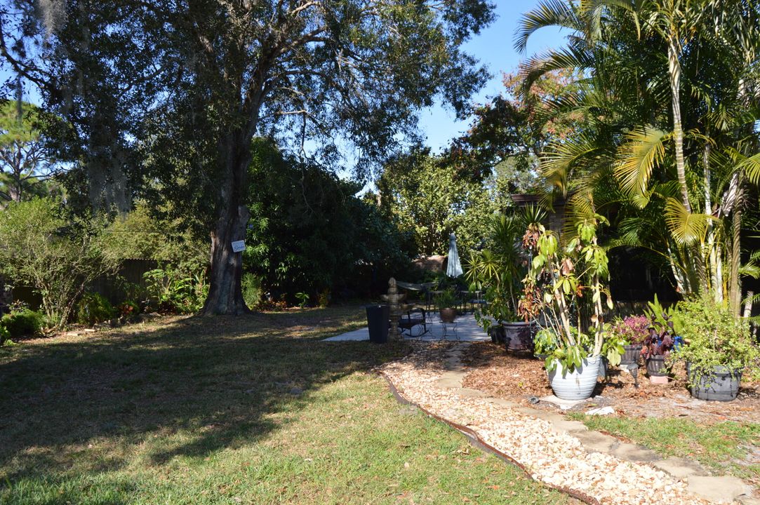 待售: $415,000 (4 贝兹, 2 浴室, 2026 平方英尺)