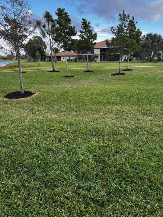 For Sale: $169,000 (2 beds, 2 baths, 1205 Square Feet)