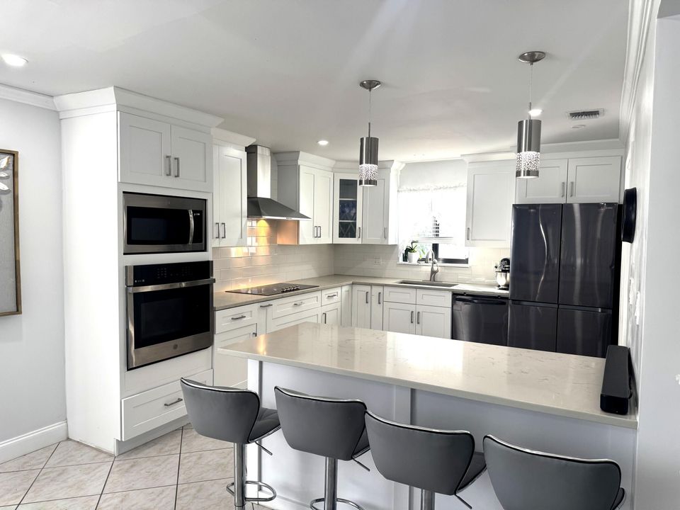 For Sale: $612,000 (3 beds, 2 baths, 1427 Square Feet)