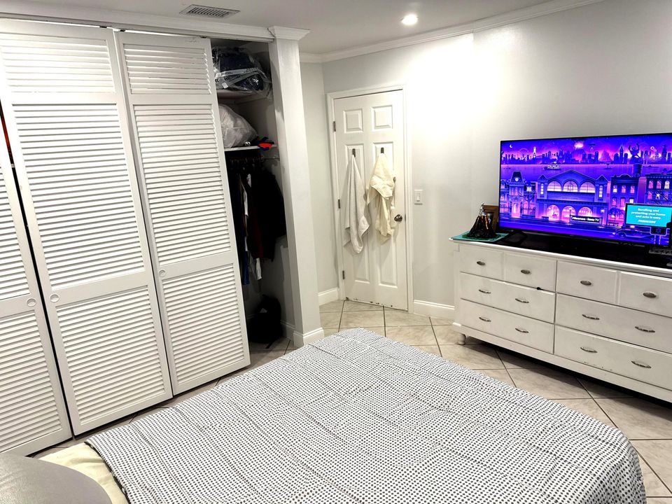 For Sale: $612,000 (3 beds, 2 baths, 1427 Square Feet)