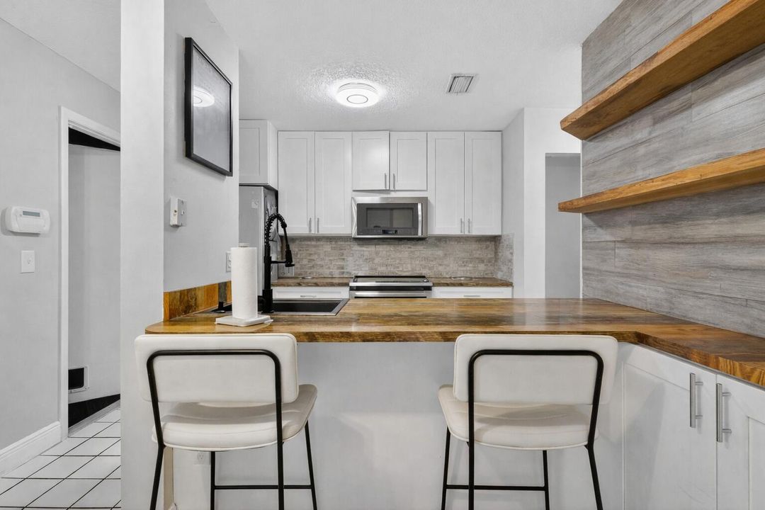 На продажу: $465,000 (3 спален, 2 ванн, 1935 Квадратных фут)