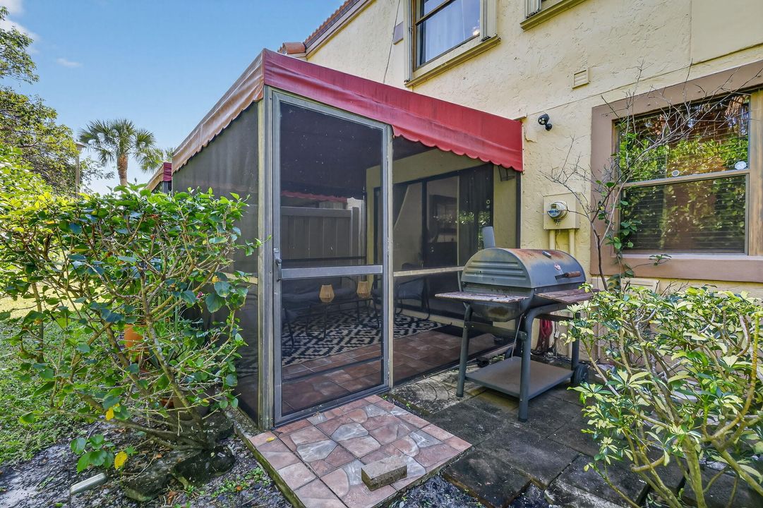 На продажу: $465,000 (3 спален, 2 ванн, 1935 Квадратных фут)