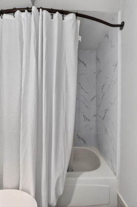 На продажу: $465,000 (3 спален, 2 ванн, 1935 Квадратных фут)