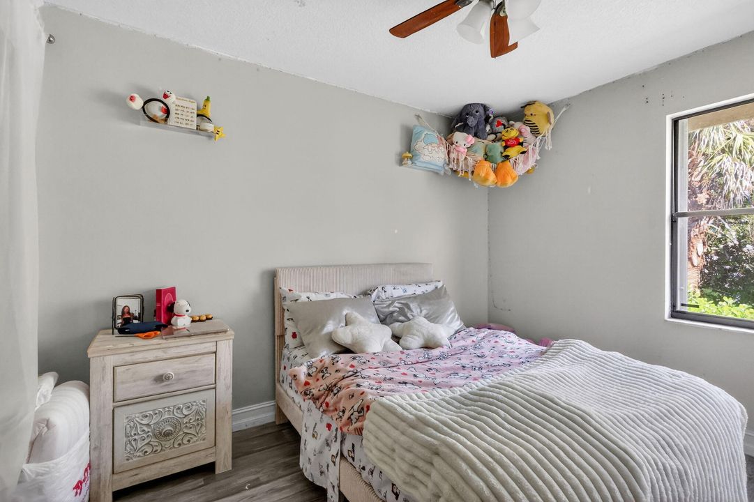 На продажу: $465,000 (3 спален, 2 ванн, 1935 Квадратных фут)