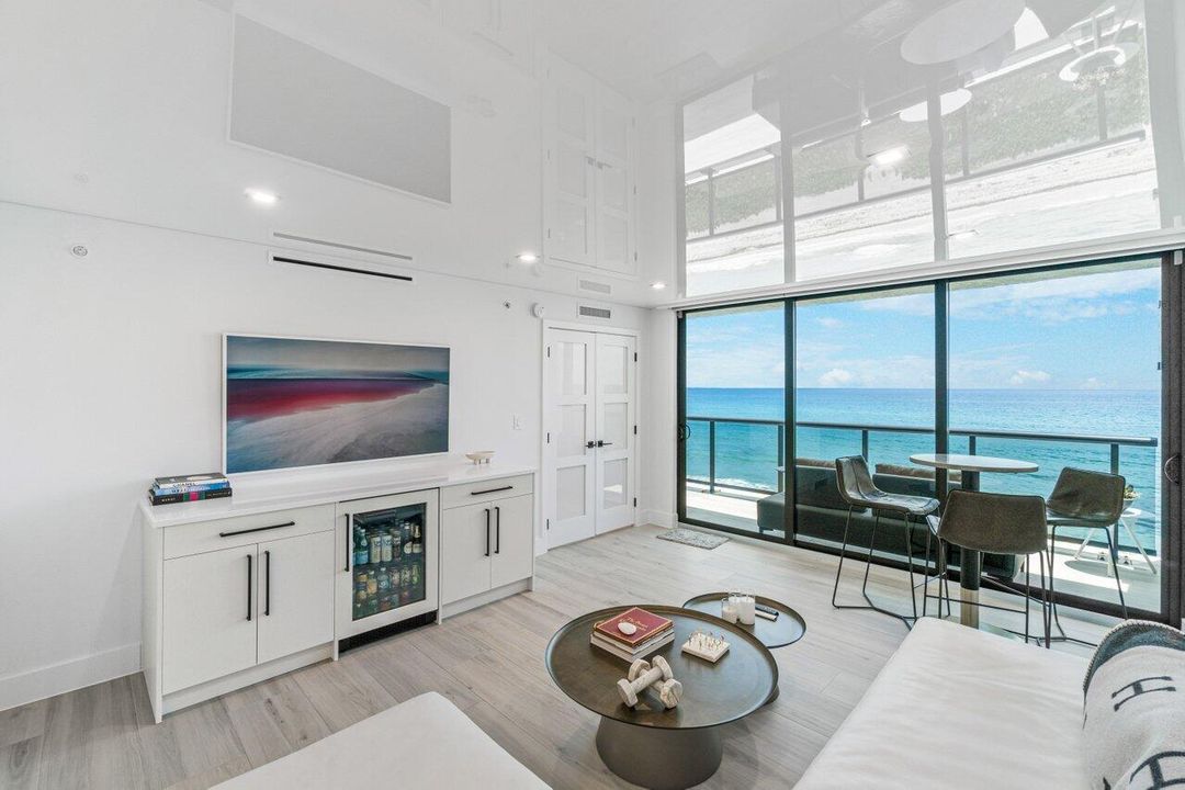 For Sale: $3,995,000 (3 beds, 2 baths, 1824 Square Feet)