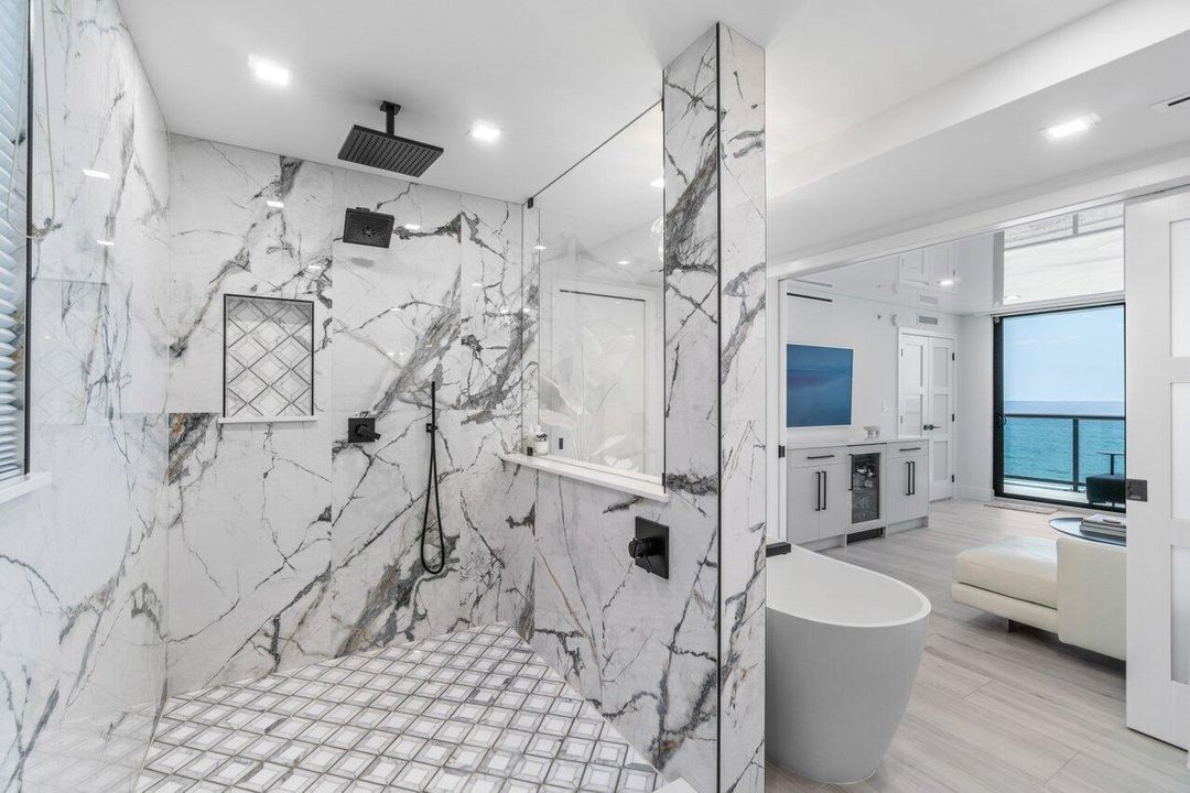 For Sale: $3,995,000 (3 beds, 2 baths, 1824 Square Feet)