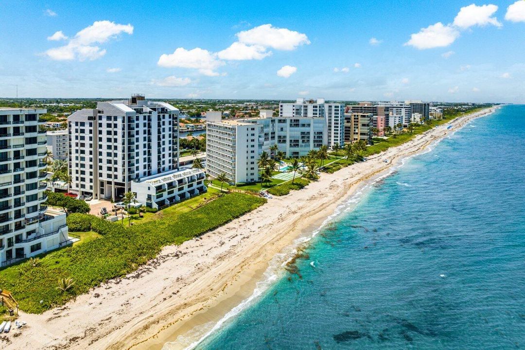 For Sale: $3,995,000 (3 beds, 2 baths, 1824 Square Feet)