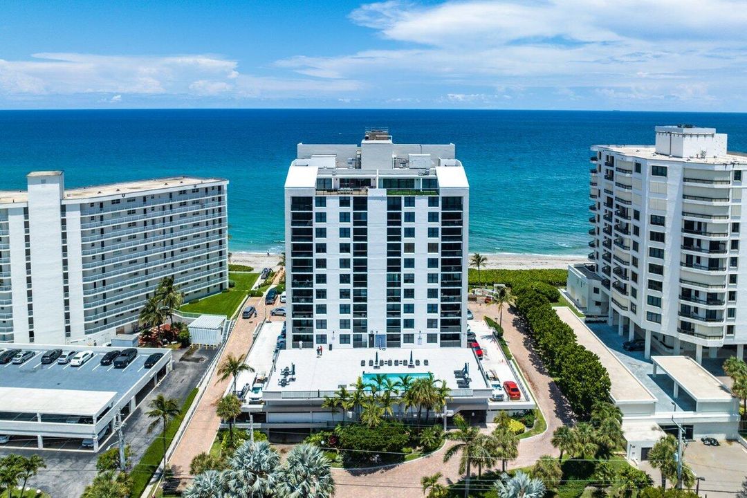 For Sale: $3,995,000 (3 beds, 2 baths, 1824 Square Feet)